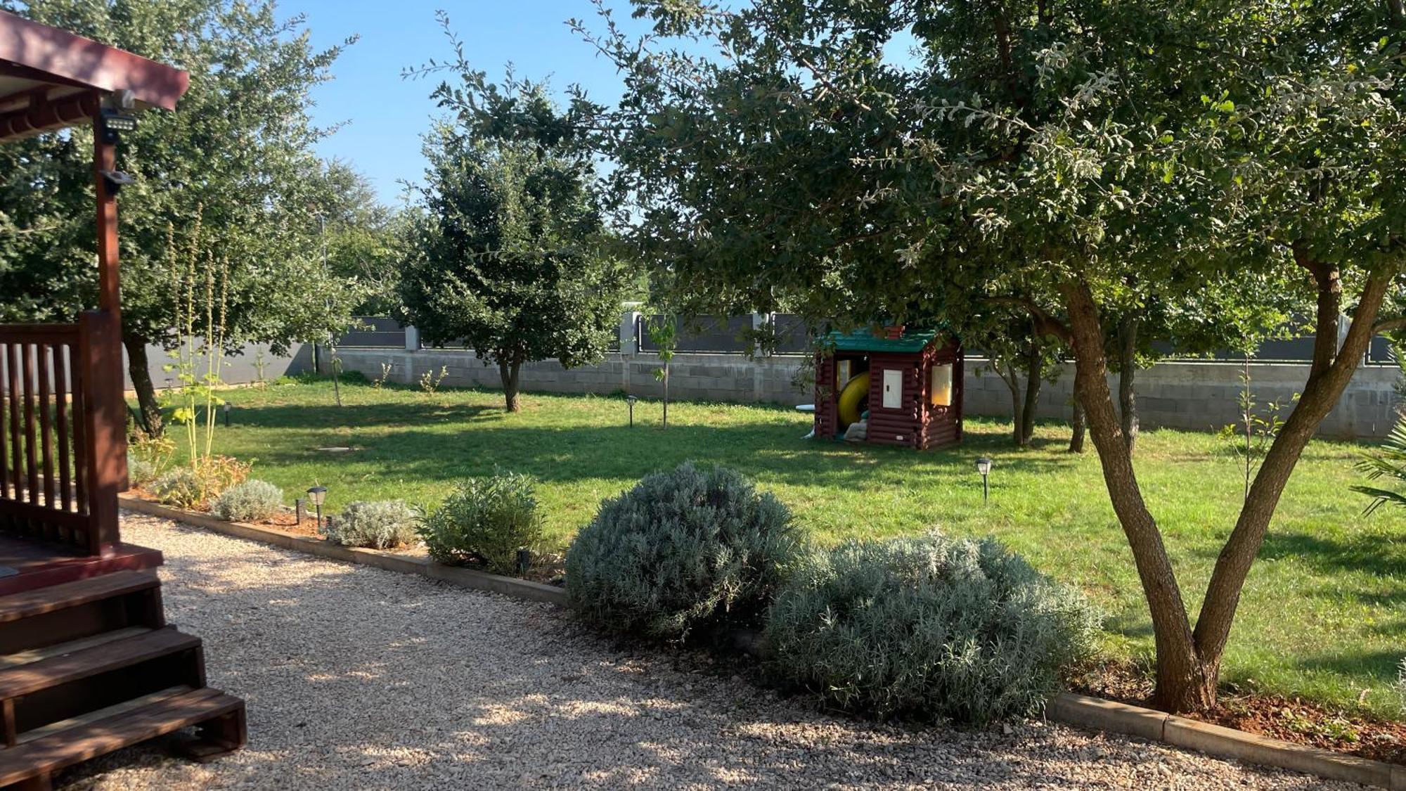 Mobile Oliveto Holiday home *
